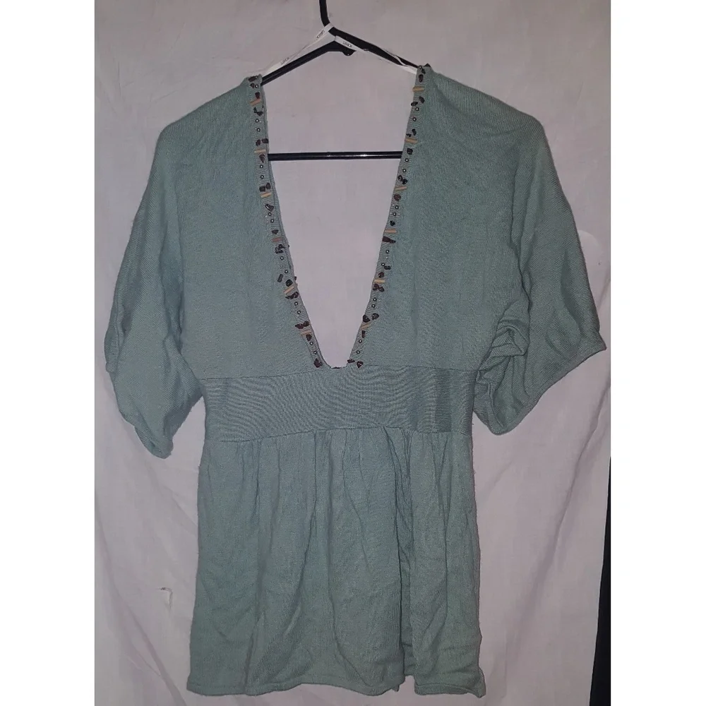 LaRok Beaded Sweater Size Small - Picture 3 of 7
